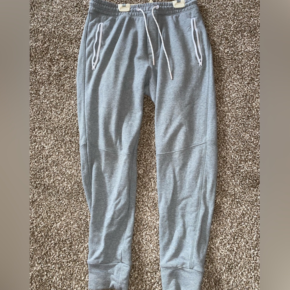 Mens grey American Eagle sweatpants joggers